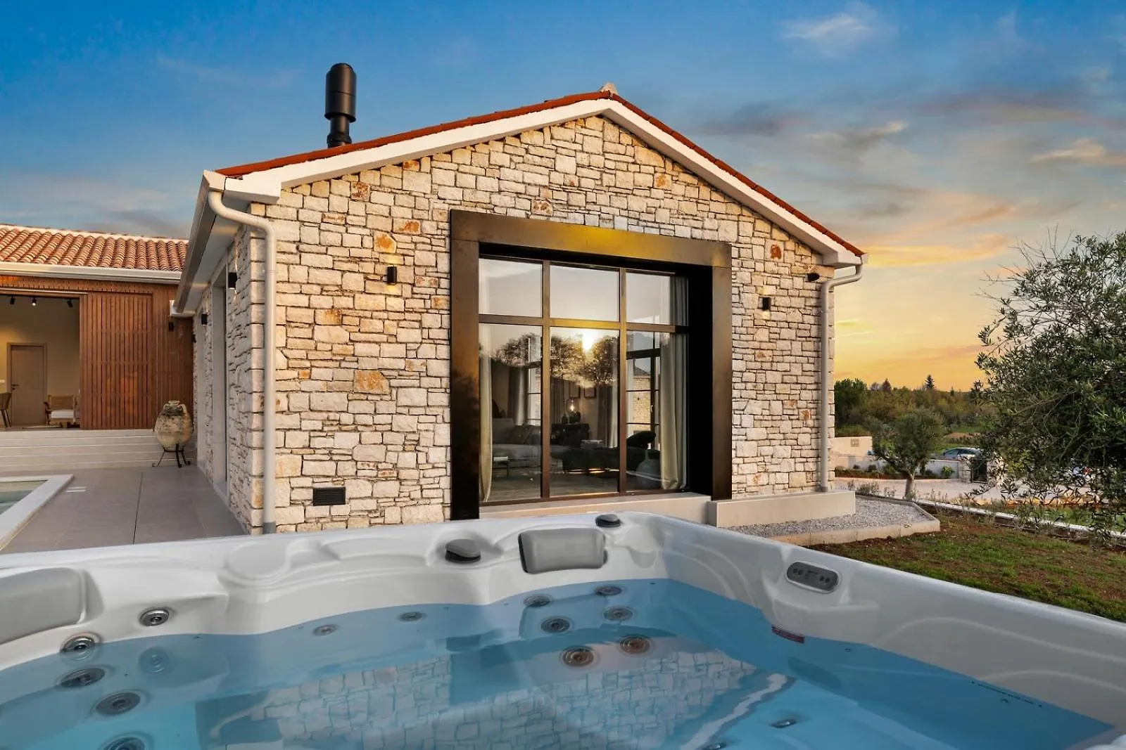 Villa In Pietra Vranje Selo